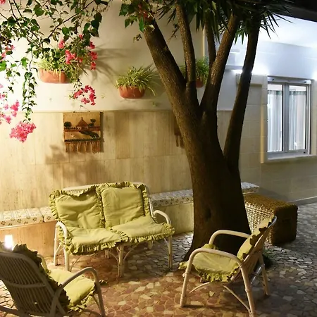Al Vecchio Glicine Panzió Torre Canne