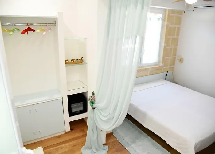 Al Vecchio Glicine 3* Torre Canne