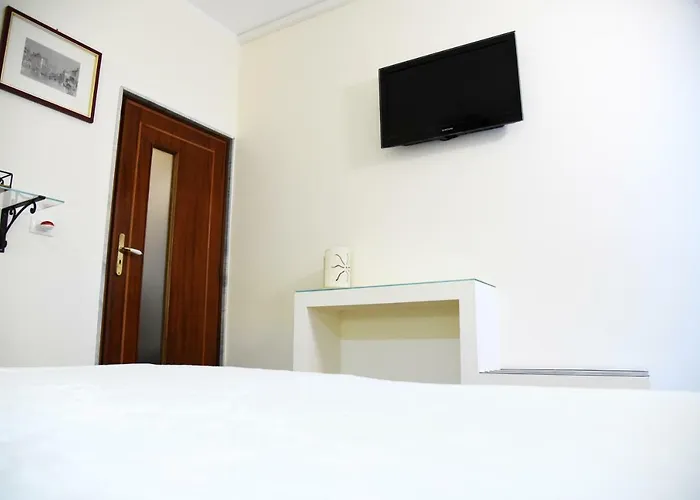 Al Vecchio Glicine Bed & Breakfast 3*